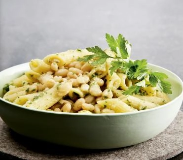2011-12-penne-mit-sauce-von-weissen-bohnen